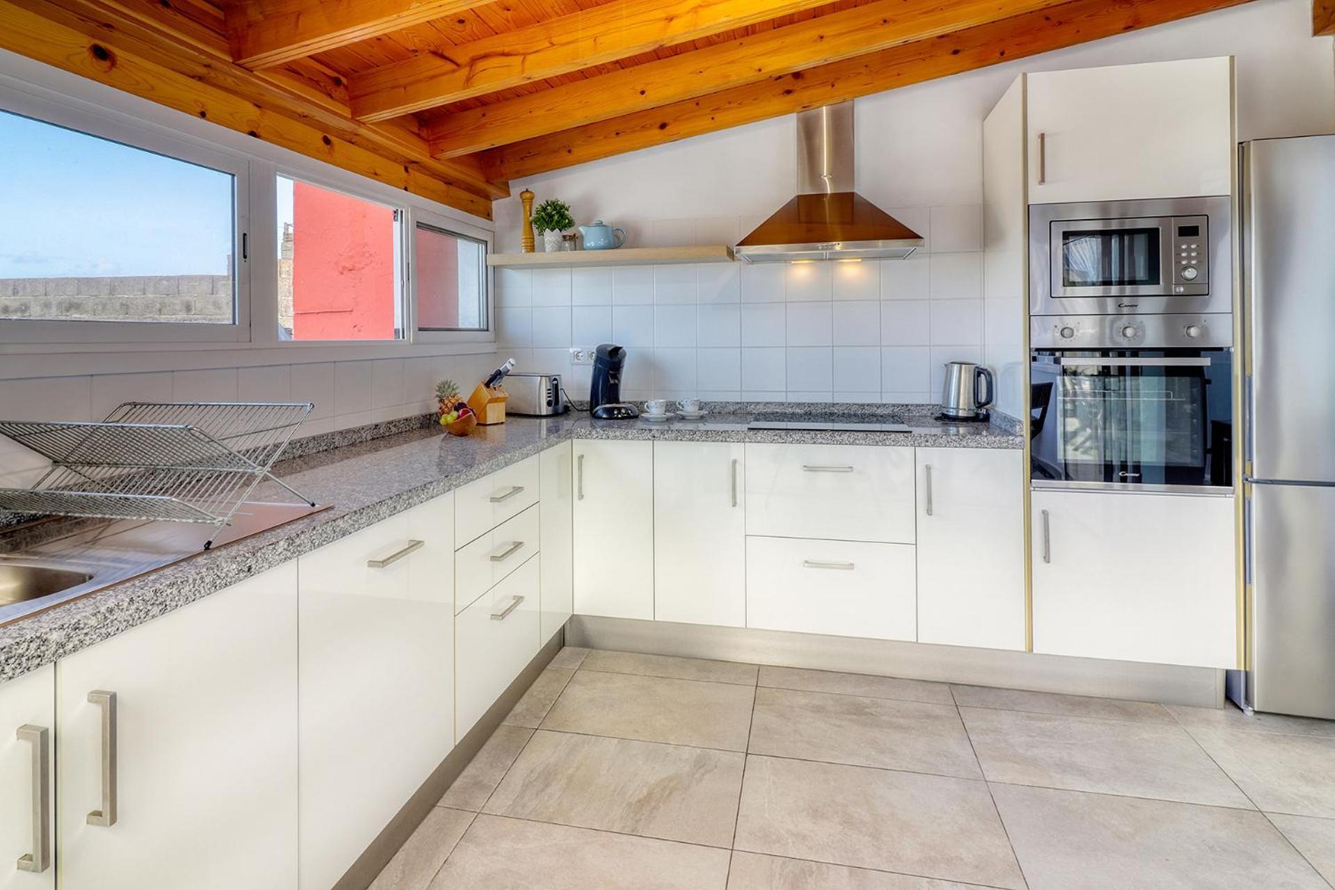 Сasa de vacaciones Big Terraced House, 100m To The Beach, With Bbq And Sea View *
